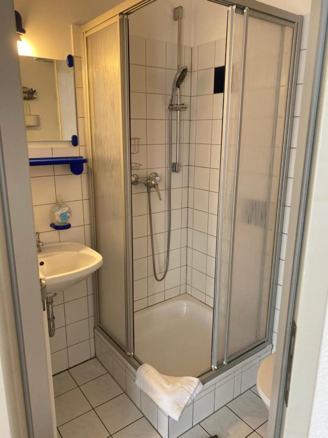 كاسيل Apartmenthaus Zentrum Komfort Apartments Mit Minikuchen Verschiedener Grossen المظهر الخارجي الصورة