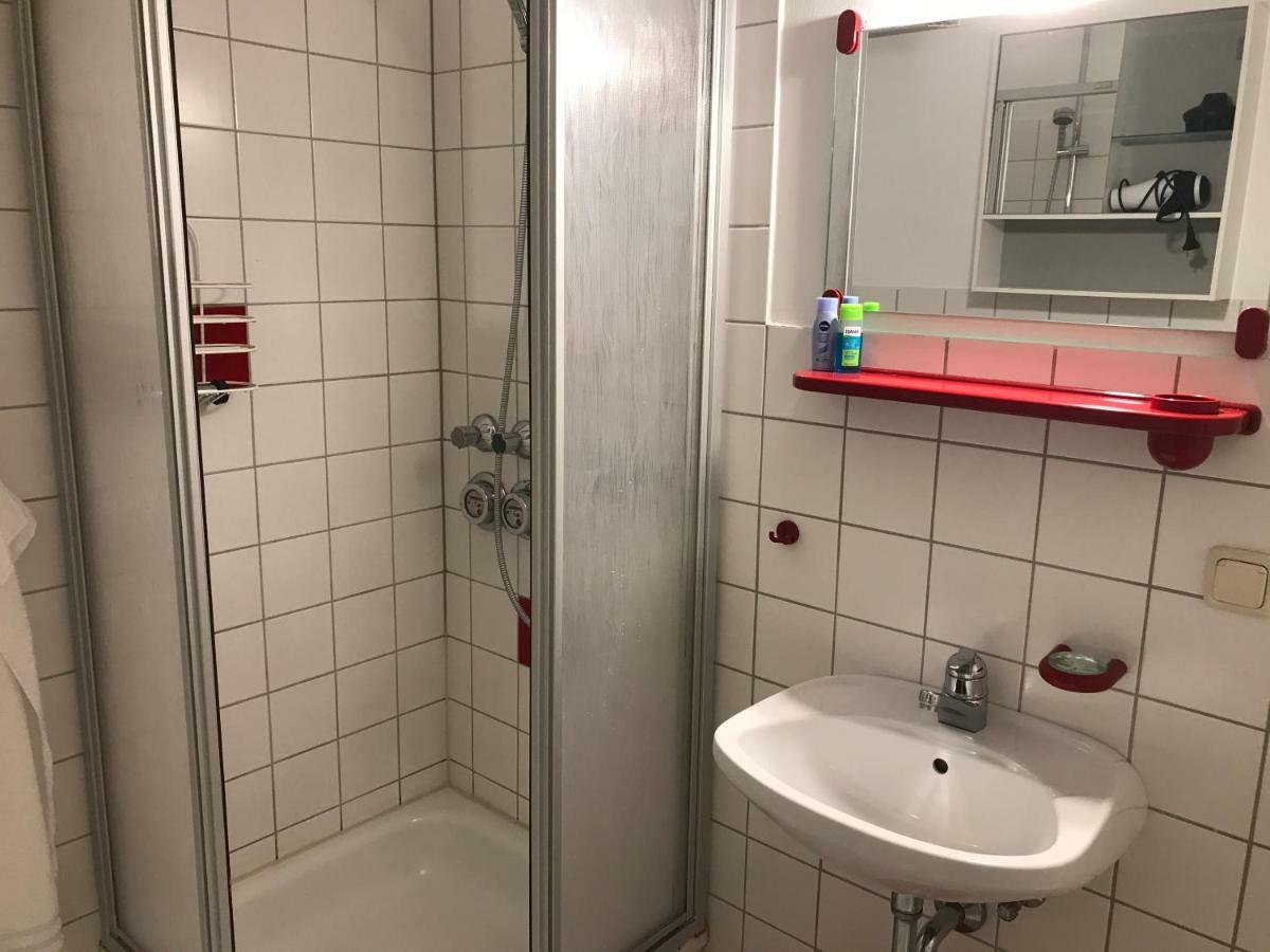 كاسيل Apartmenthaus Zentrum Komfort Apartments Mit Minikuchen Verschiedener Grossen المظهر الخارجي الصورة