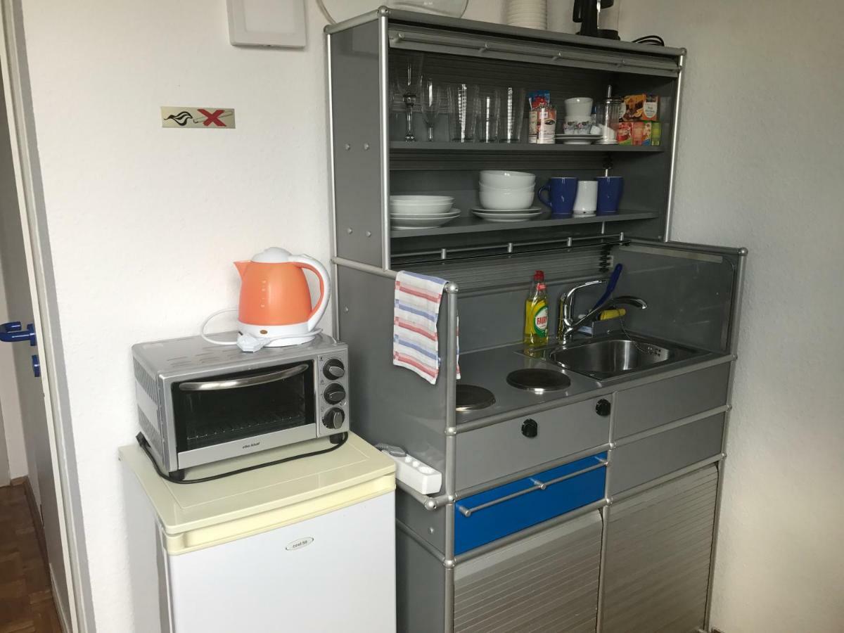 كاسيل Apartmenthaus Zentrum Komfort Apartments Mit Minikuchen Verschiedener Grossen المظهر الخارجي الصورة