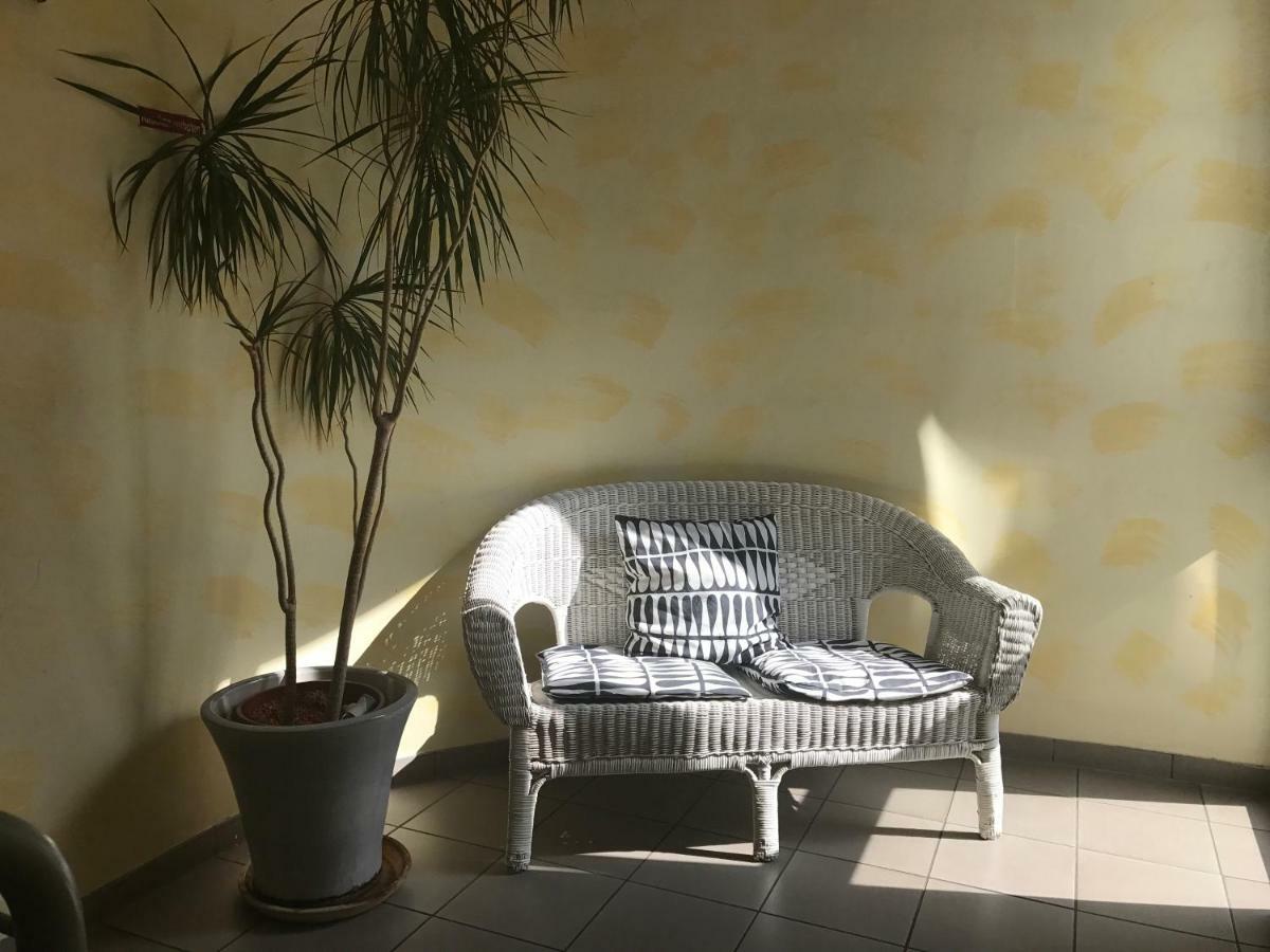 كاسيل Apartmenthaus Zentrum Komfort Apartments Mit Minikuchen Verschiedener Grossen المظهر الخارجي الصورة