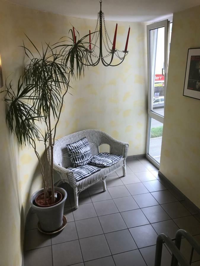 كاسيل Apartmenthaus Zentrum Komfort Apartments Mit Minikuchen Verschiedener Grossen المظهر الخارجي الصورة